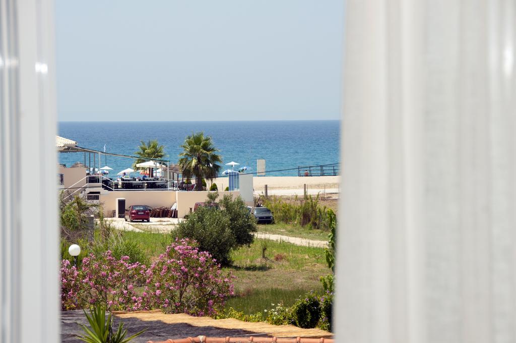 Hotel Elina ペルディカ エクステリア 写真